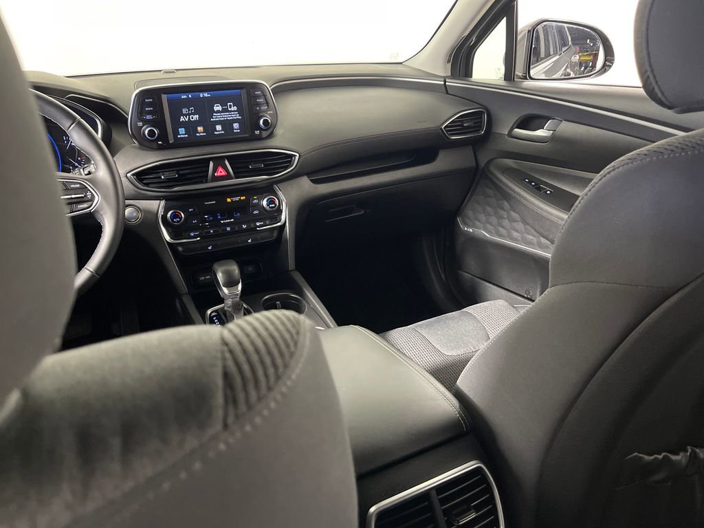 Used 2019 Hyundai Santa Fe SEL FWD image 17