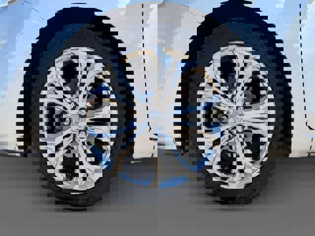 Used 2013 Hyundai Elantra GT w/ Style Pkg FWD image 9