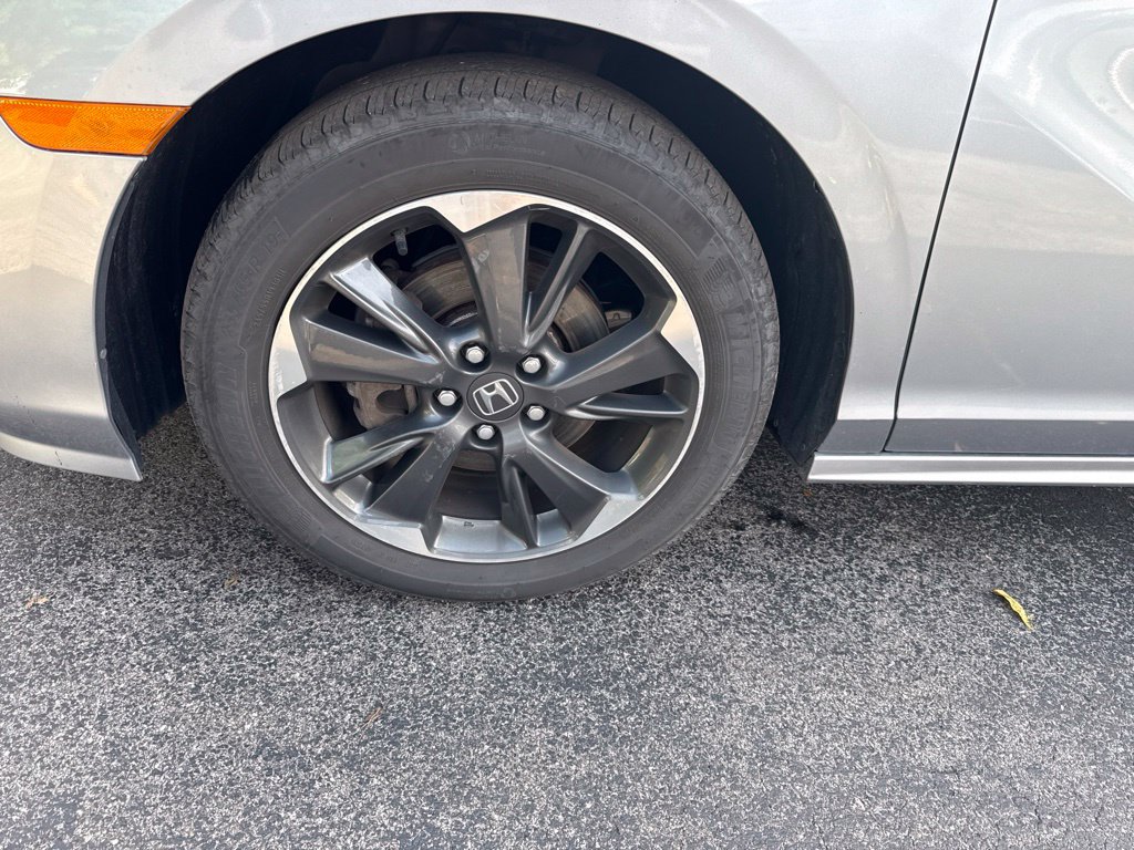 Used 2024 Honda Odyssey Elite image 11