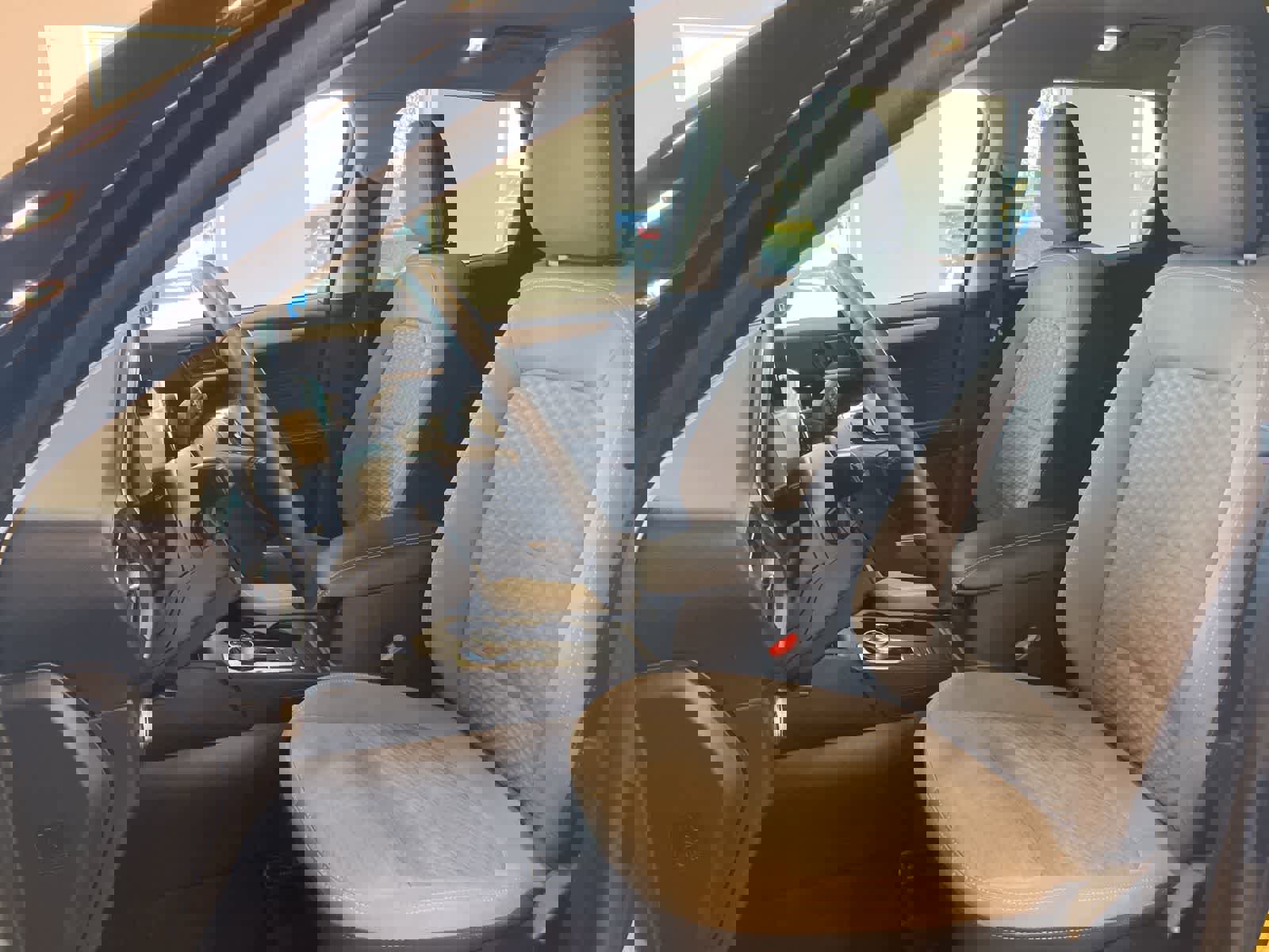 Used 2022 Ford Escape SE w/ Convenience Package image 10