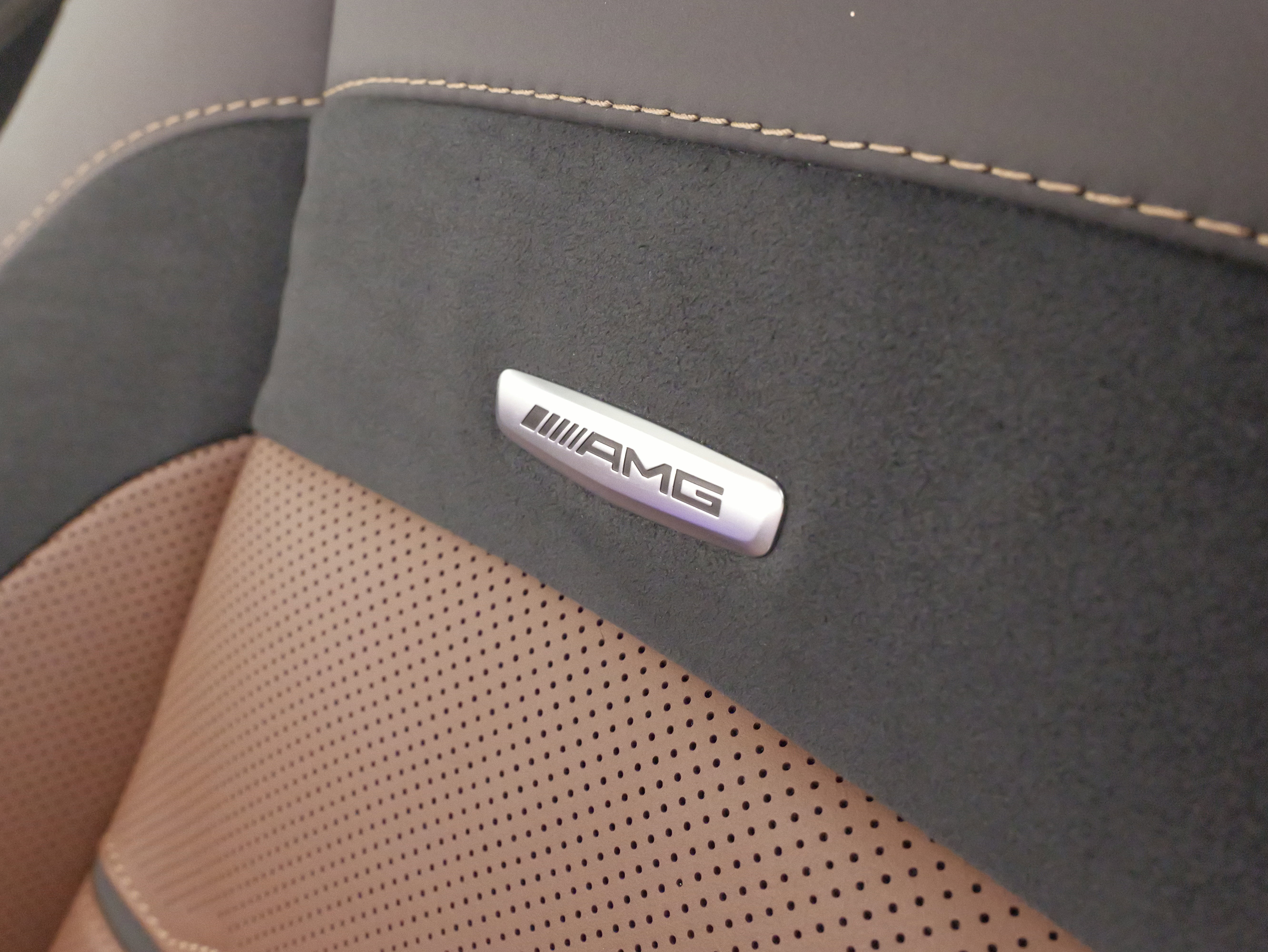 Used 2025 Mercedes-Benz GLS 63 AMG 4MATIC image 37