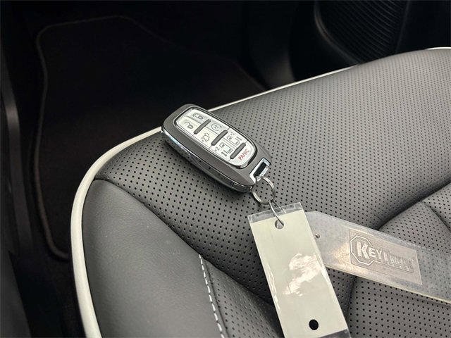 New 2026 Chrysler Pacifica Limited w/ S Appearance Package image 13