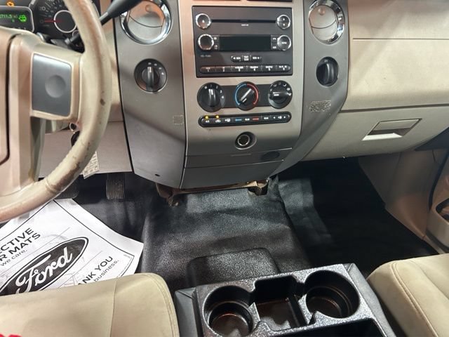 Used 2010 Ford Expedition XLT AWD/4WD image 19