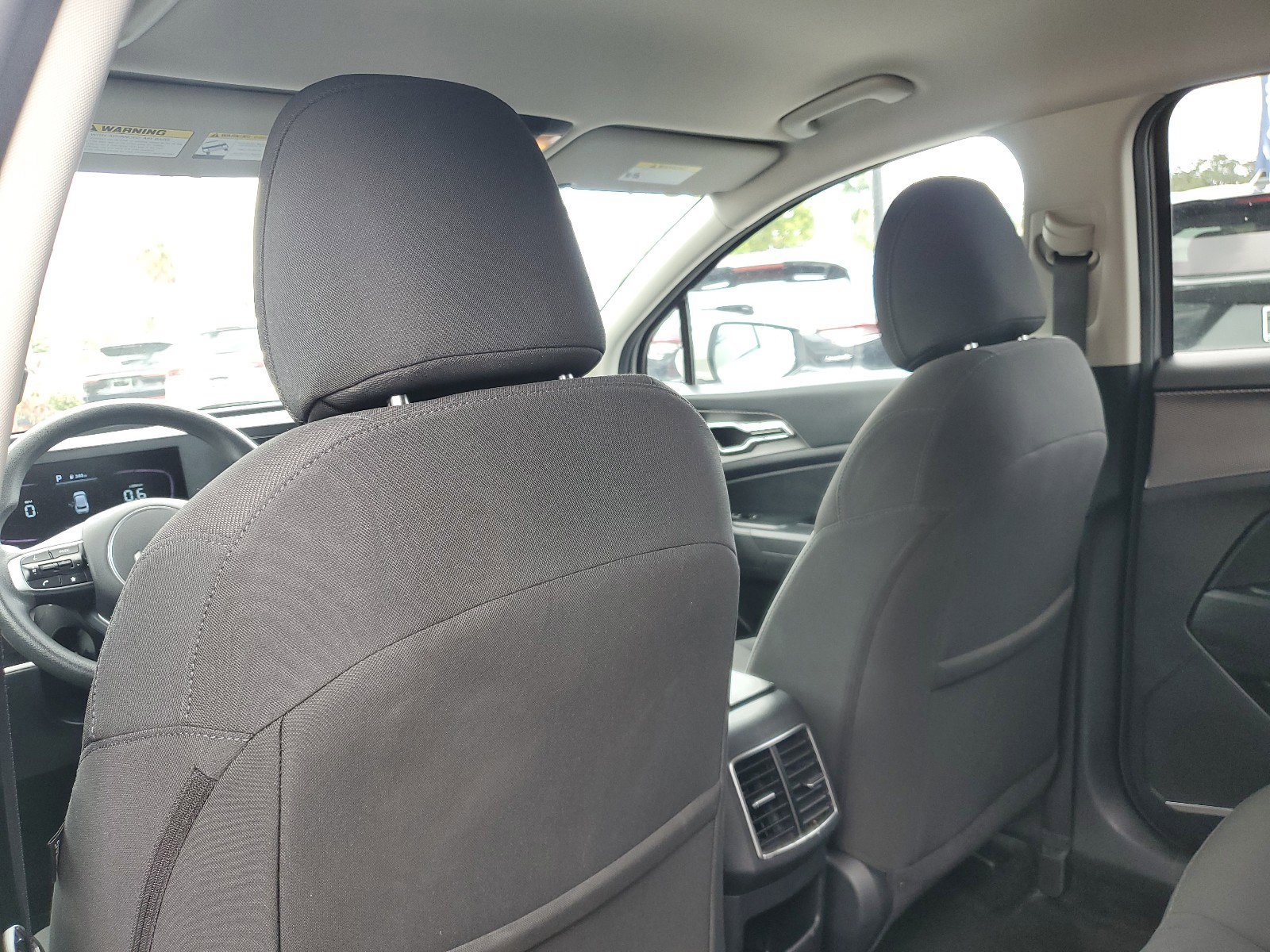 Used 2023 Kia Sportage LX image 13