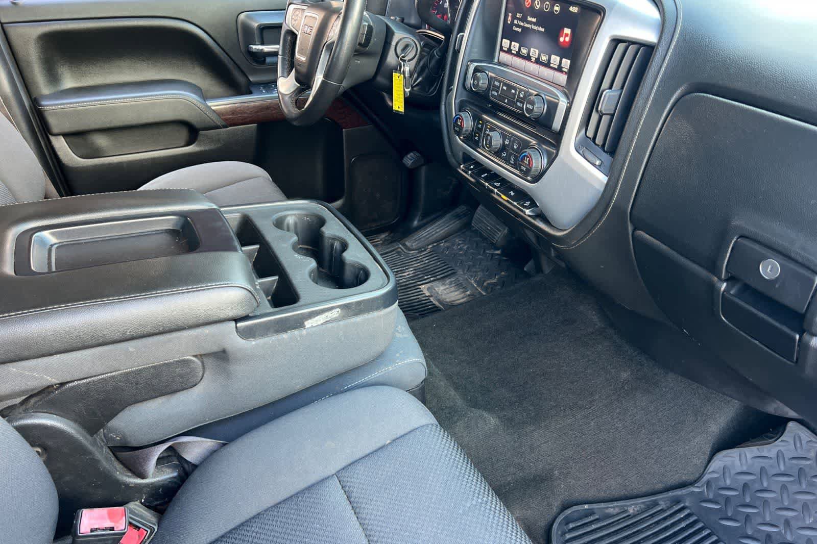 Used 2016 GMC Sierra 2500 SLE w/ SLE Preferred Package AWD/4WD image 17