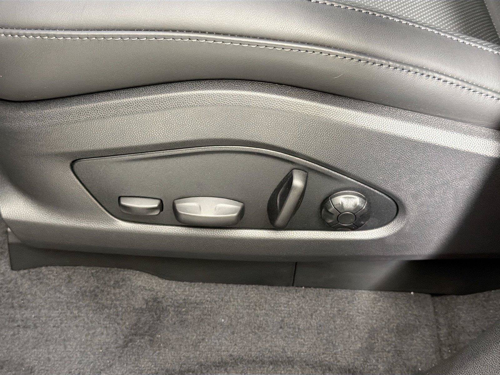 Certified 2026 Porsche Macan Electric RWD image 31