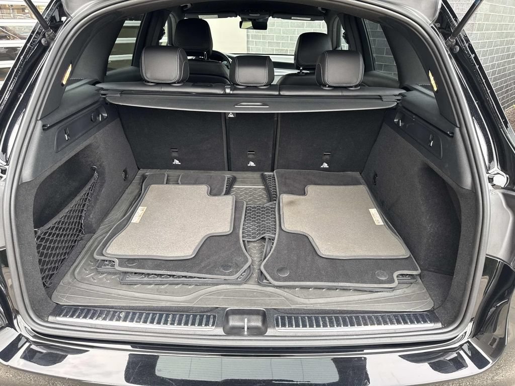 Used 2022 Mercedes-Benz GLC 300 4MATIC image 6