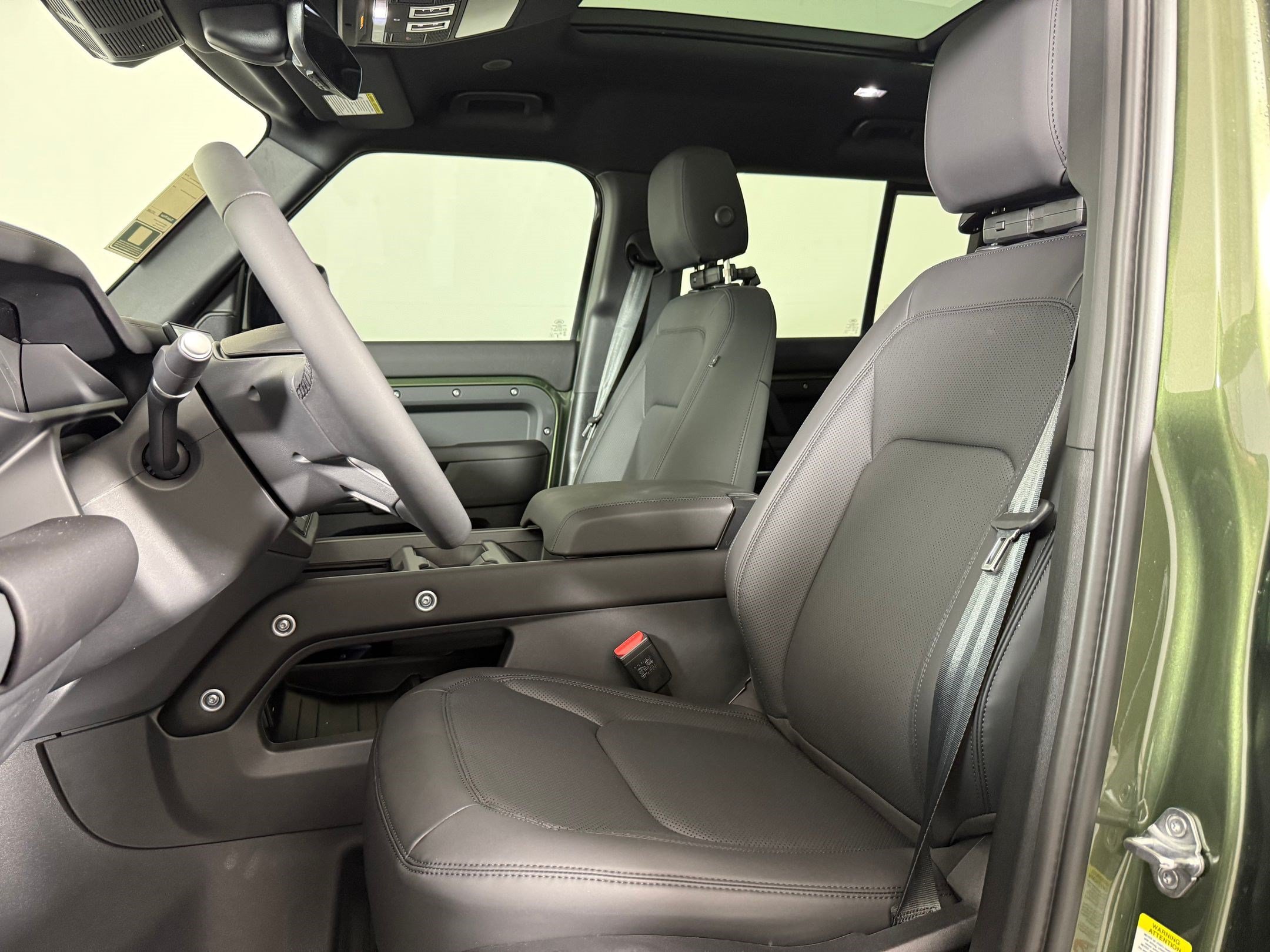 New 2026 Land Rover Defender 110 S AWD/4WD image 5