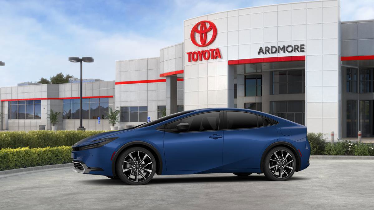 New 2026 Toyota Prius Plug-In Hybrid image 3
