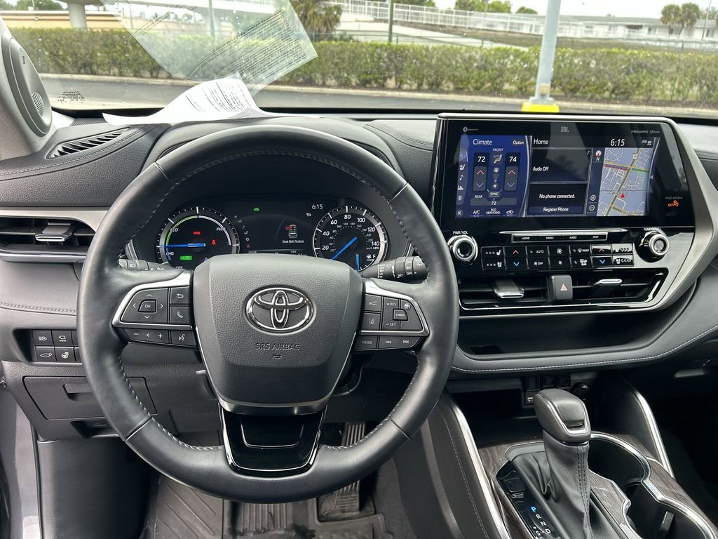 Used 2021 Toyota Highlander Limited image 21