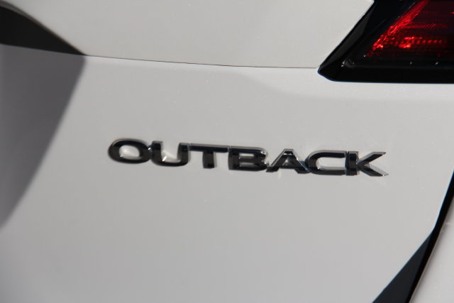 Used 2024 Subaru Outback Premium AWD/4WD image 10