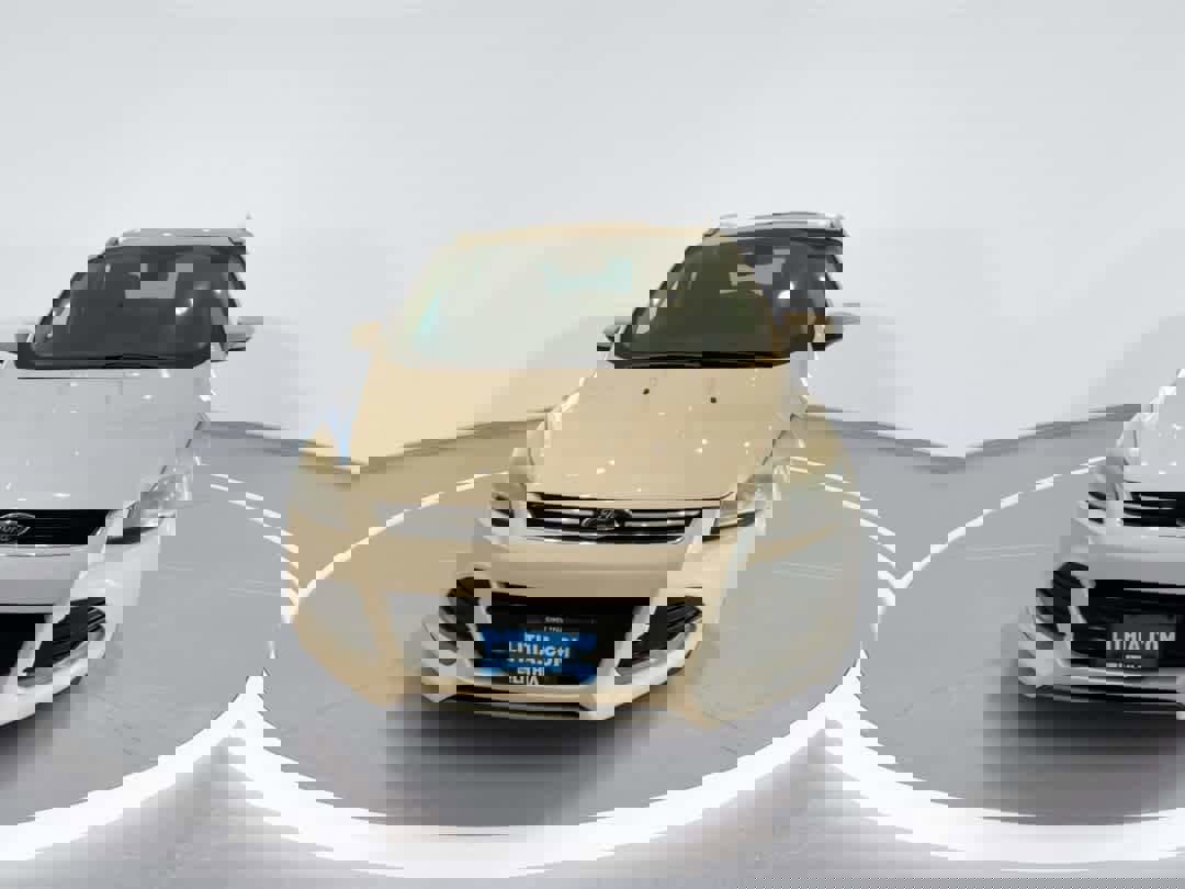 Used 2015 Ford Escape Titanium image 3