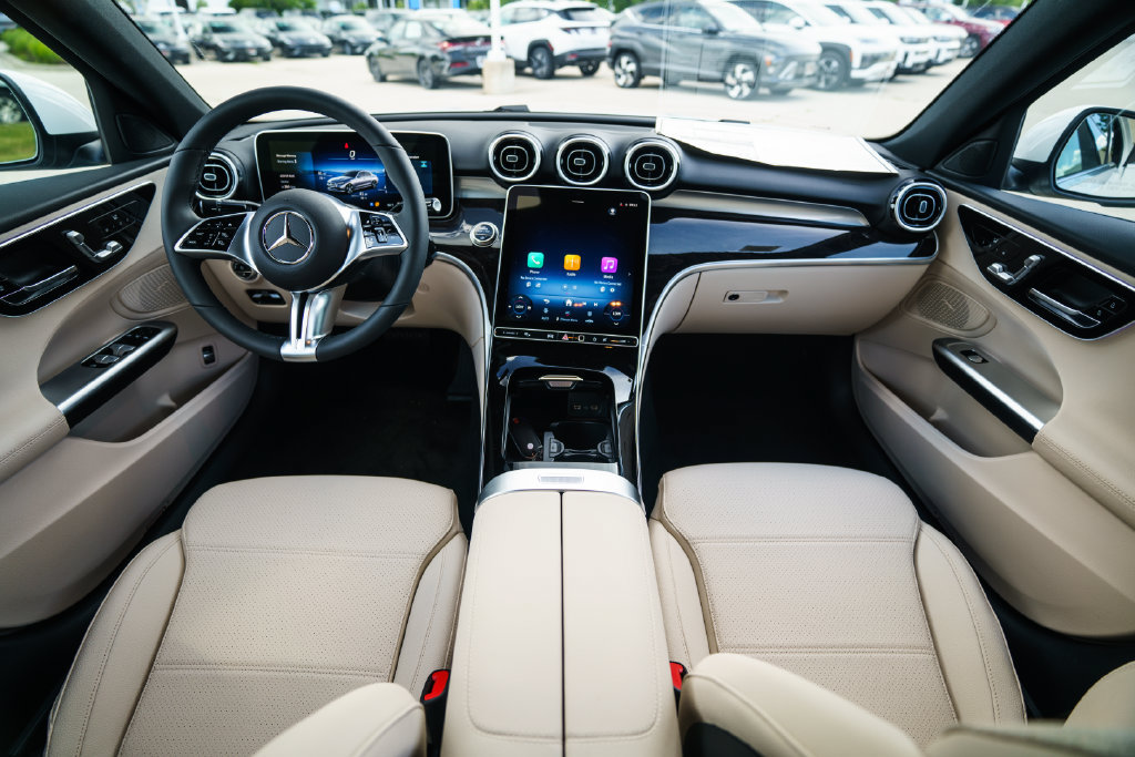 Used 2026 Mercedes-Benz C 300 4MATIC Sedan image 13