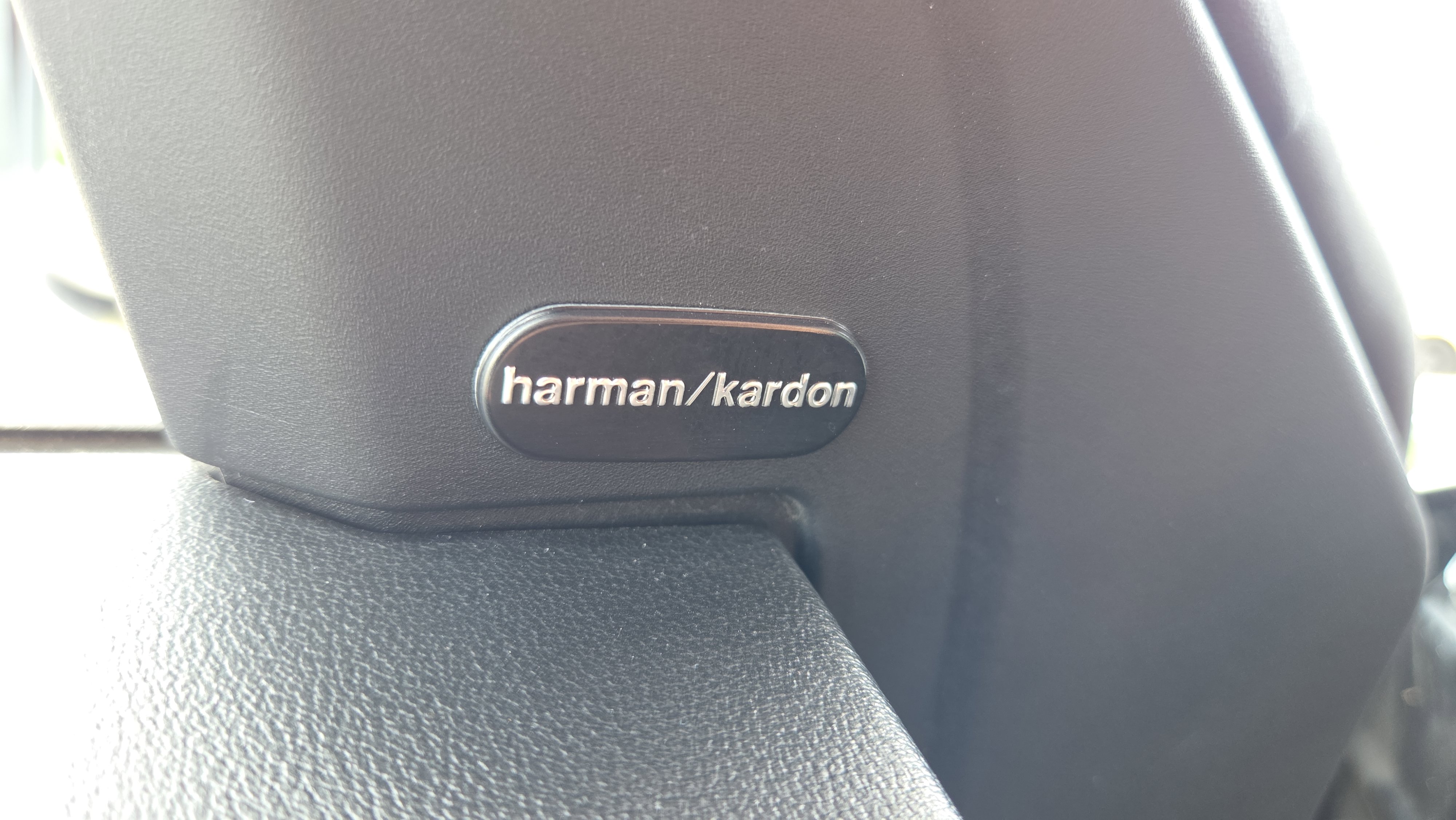 Used 2019 Dodge Charger SRT Hellcat w/ Harman/Kardon Audio Group RWD image 31