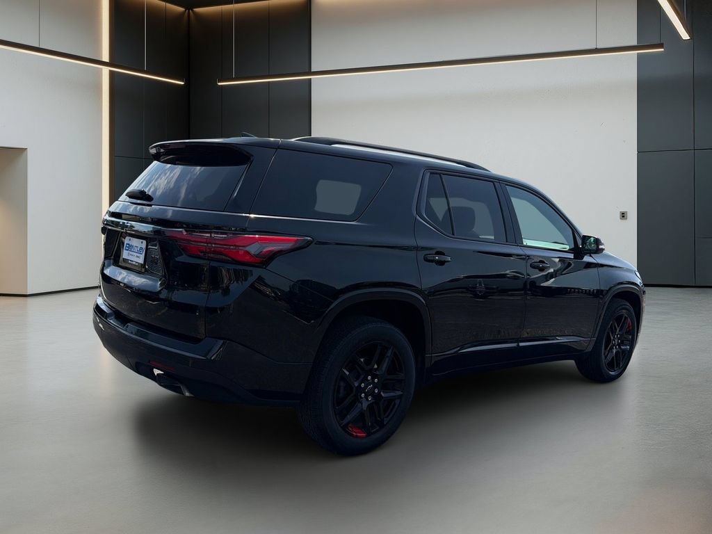 Used 2022 Chevrolet Traverse Premier w/ Redline Edition FWD image 6
