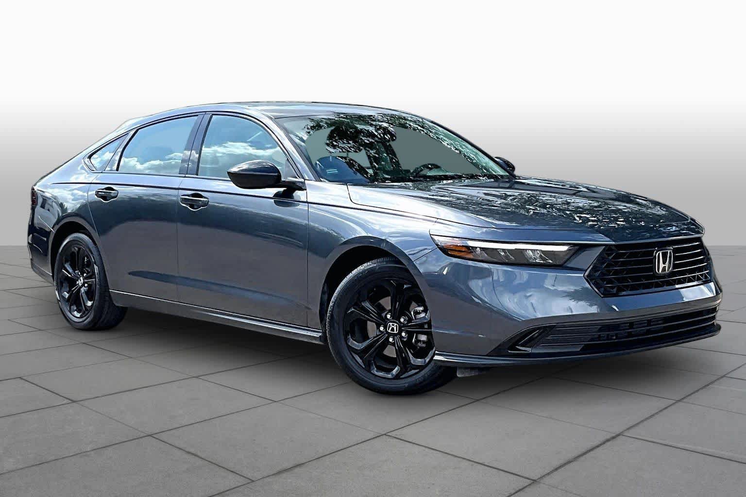 Used 2025 Honda Accord SE image 3