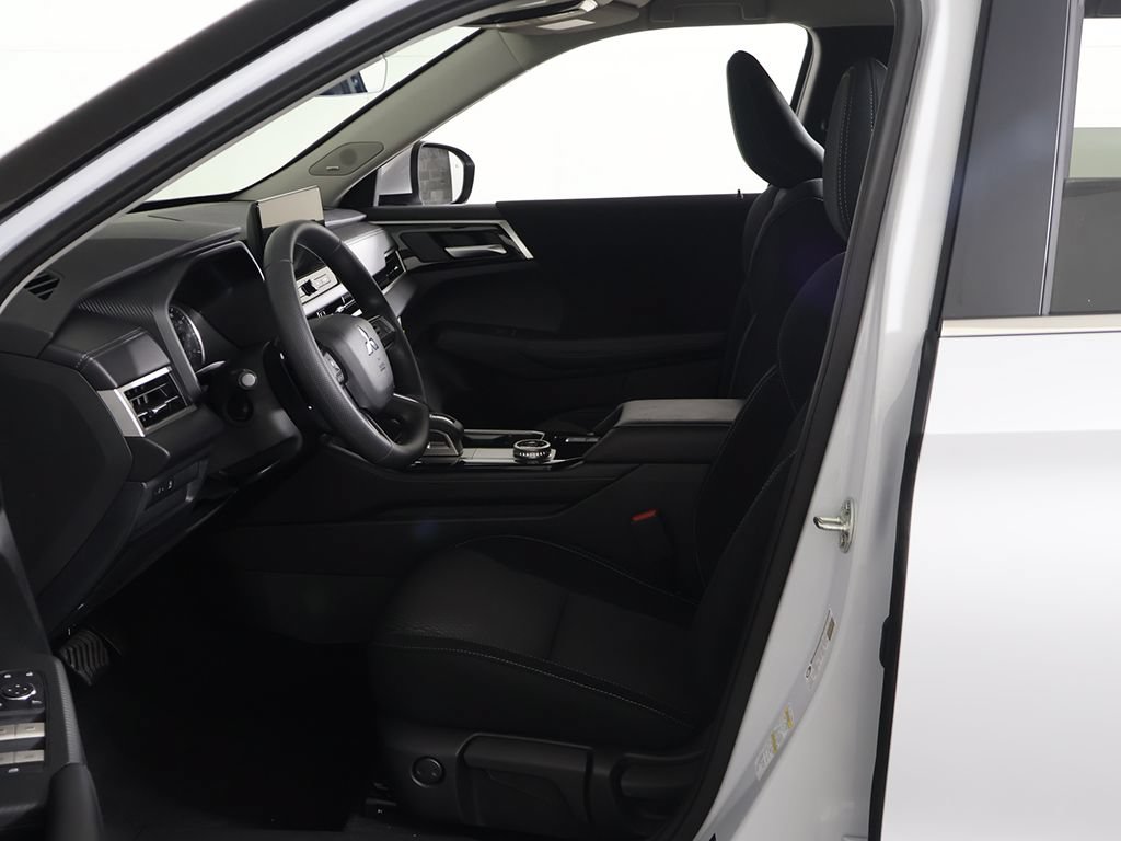 New 2026 Mitsubishi Outlander ES AWD/4WD image 26