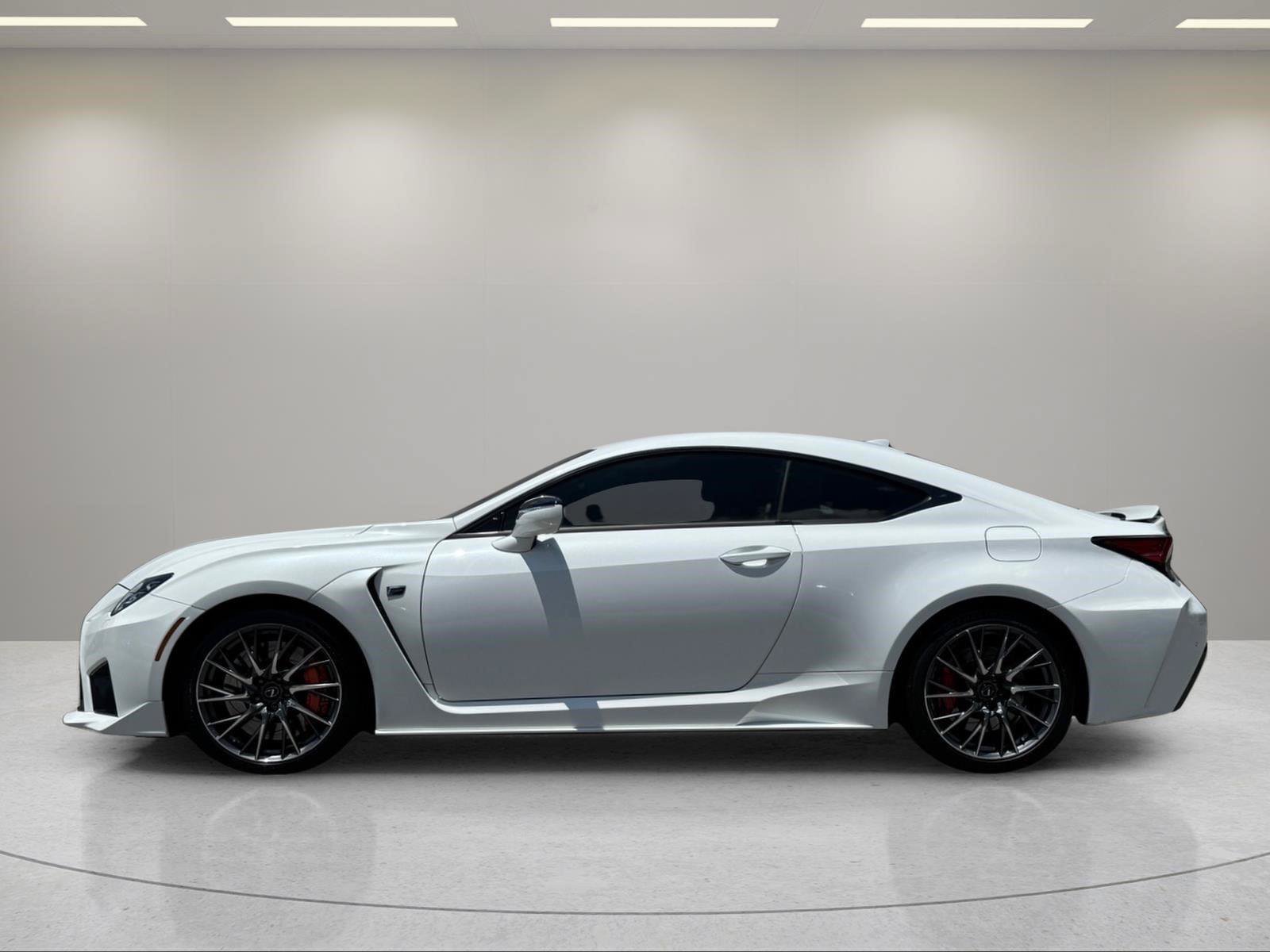 Used 2022 Lexus RC F w/ Premium Package RWD image 2