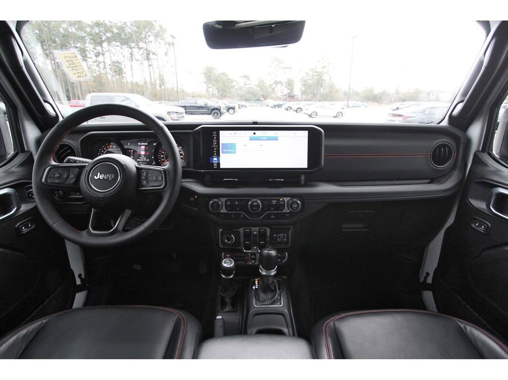 Used 2024 Jeep Gladiator Rubicon w/ Technology Group image 12