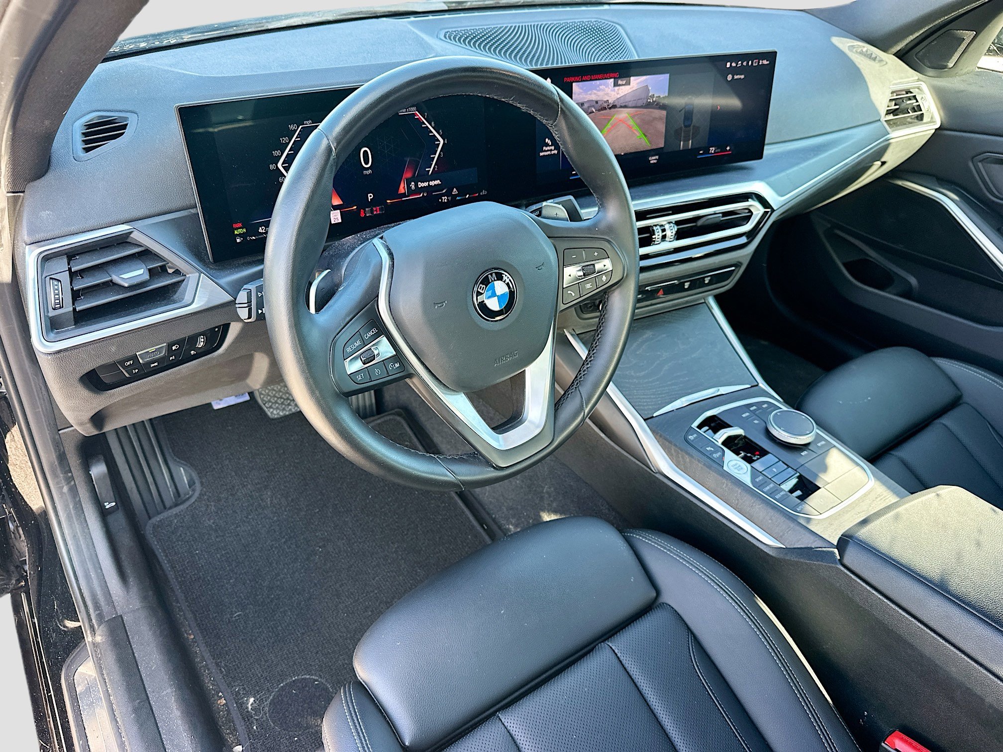 Used 2023 BMW 330i Sedan w/ Driving Assistance Package image 9