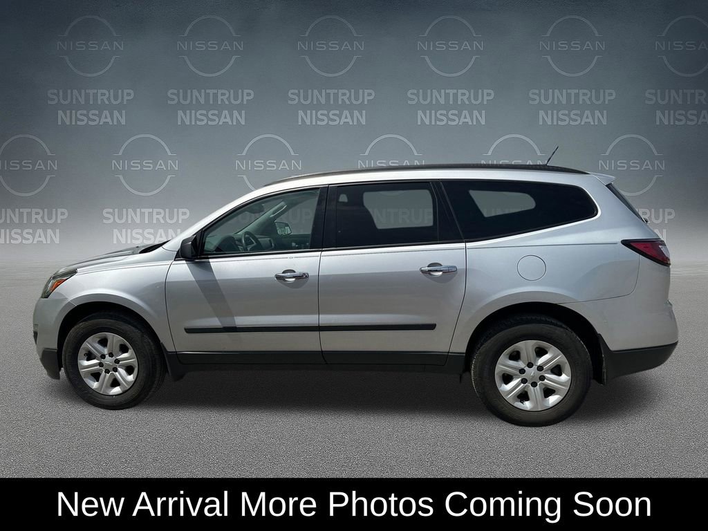 Used 2017 Chevrolet Traverse LS AWD/4WD image 3