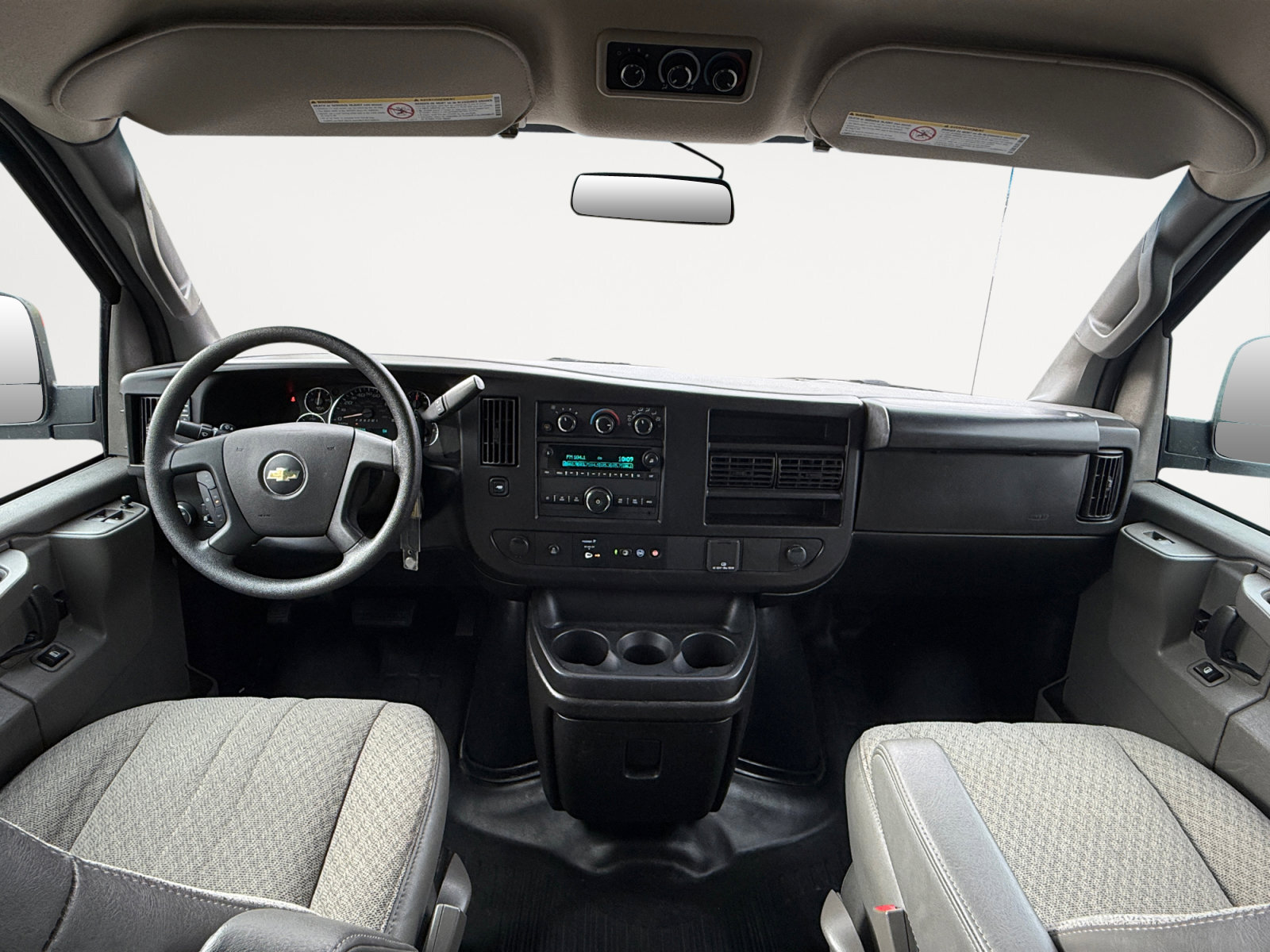 Used 2023 Chevrolet Express 3500 LS image 15