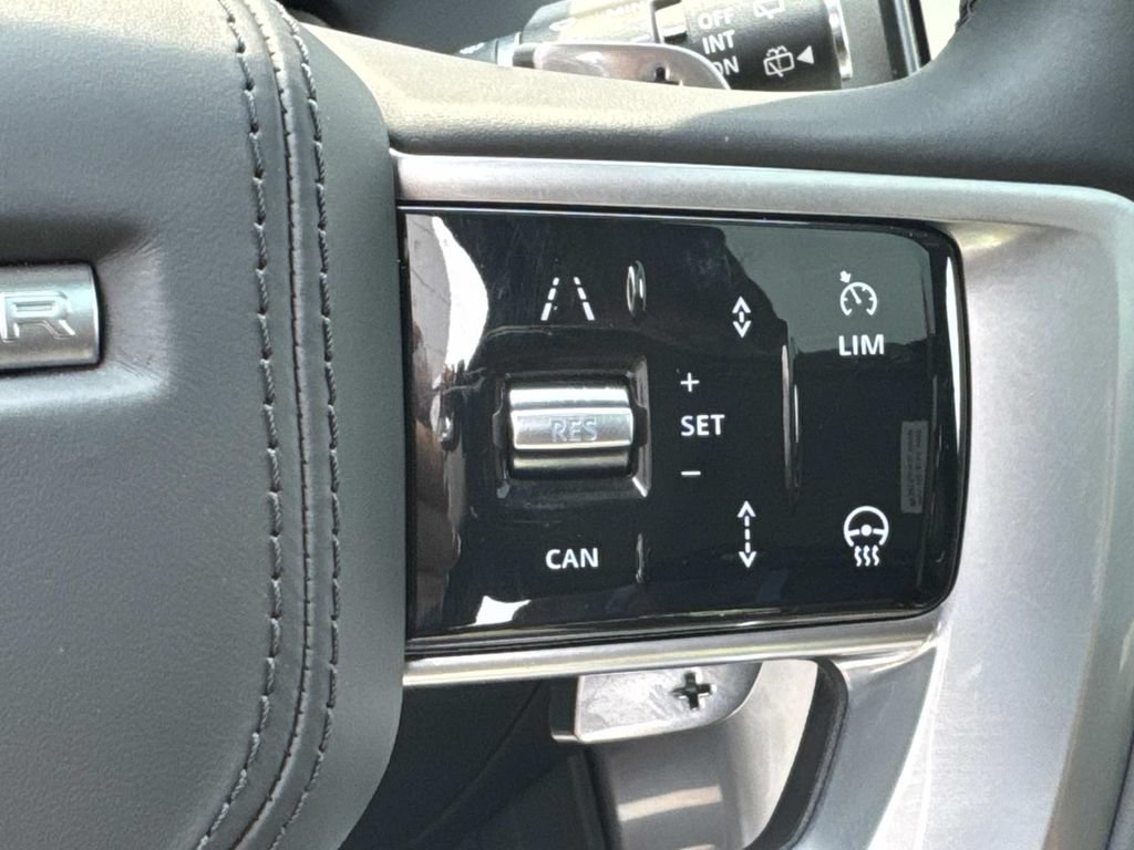 Certified 2024 Land Rover Range Rover SV AWD/4WD image 31
