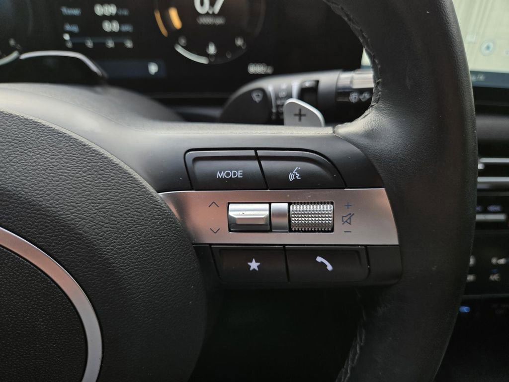 Used 2025 Hyundai Santa Cruz Limited image 29