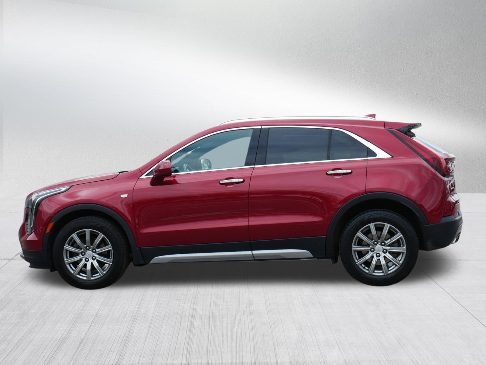 Used 2019 Cadillac XT4 Premium Luxury w/ Technology Package AWD/4WD image 4