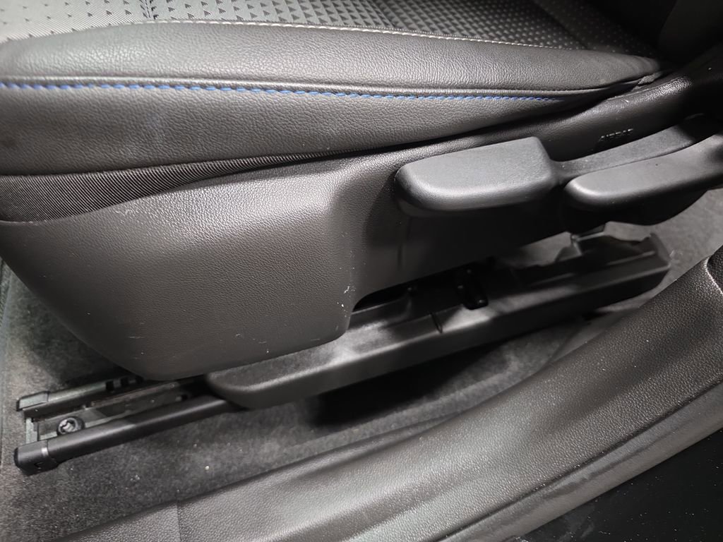 Used 2024 Chevrolet Trax LT w/ Driver Confidence Package image 29