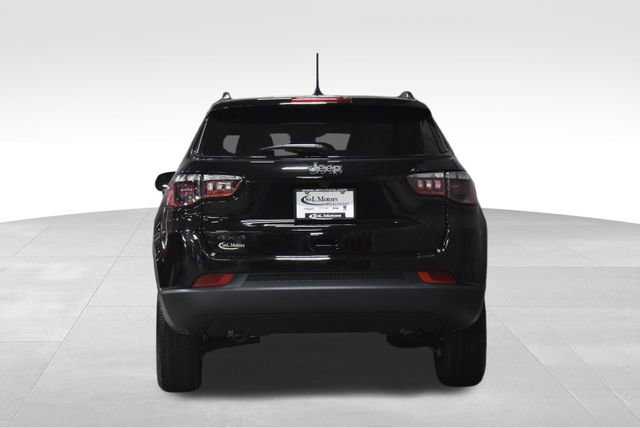 New 2026 Jeep Compass Latitude image 8