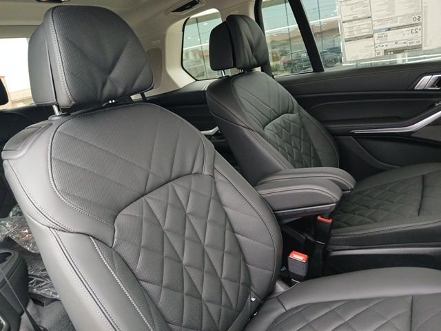 New 2026 BMW X7 xDrive40i AWD/4WD image 13