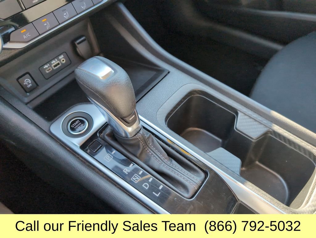 Used 2024 Nissan Sentra SV FWD image 23
