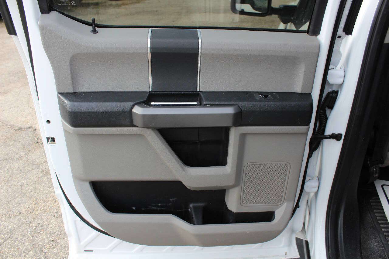 Used 2020 Ford F250 XLT w/ FX4 Off-Road Package image 17