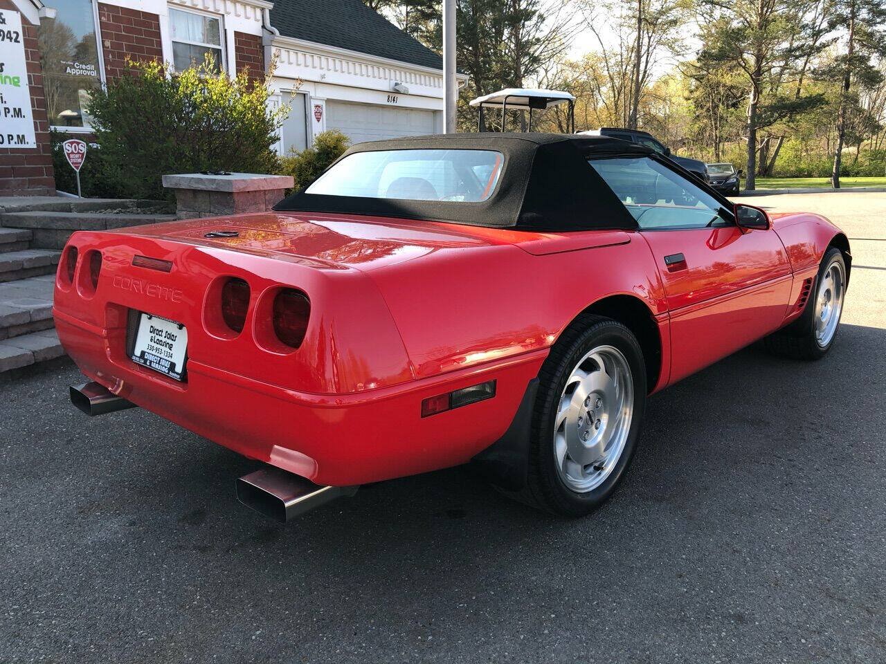 Used 1995 Chevrolet Corvette Convertible RWD image 6