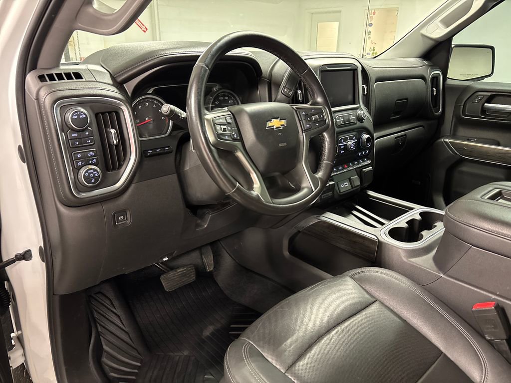 Used 2021 Chevrolet Silverado 1500 LTZ w/ Technology Package AWD/4WD image 29