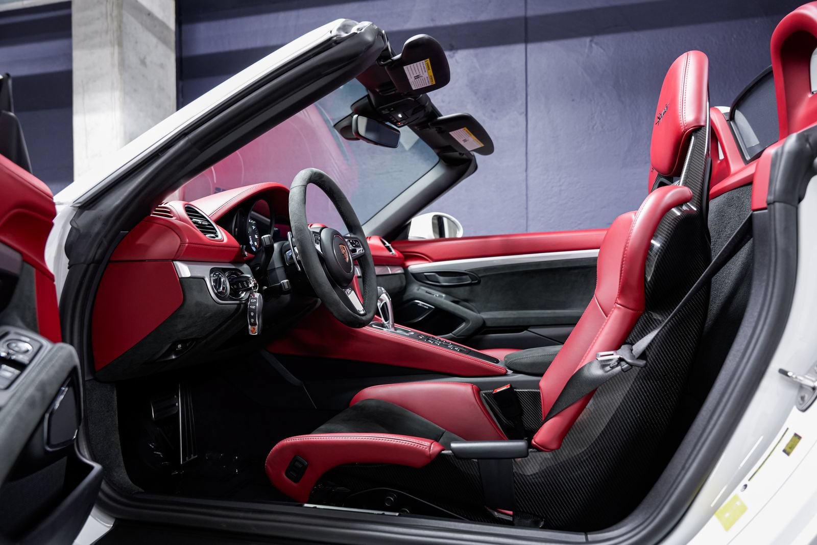 Used 2022 Porsche 718 Boxster Spyder RWD image 17