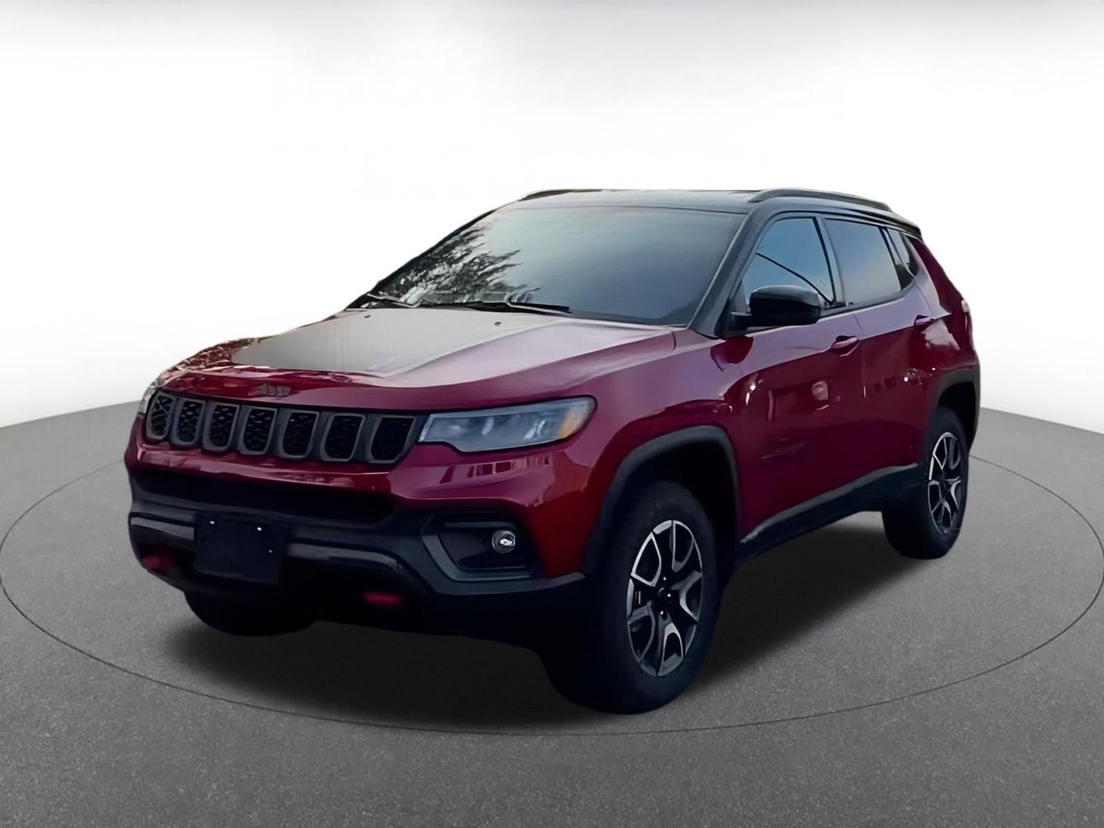 Used 2025 Jeep Compass Trailhawk image 12
