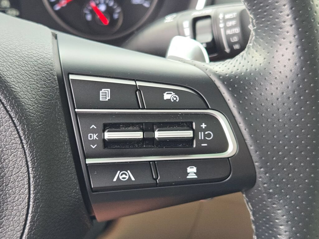 Used 2023 Kia Stinger GT-Line w/ Sun & Sound Package AWD/4WD image 39