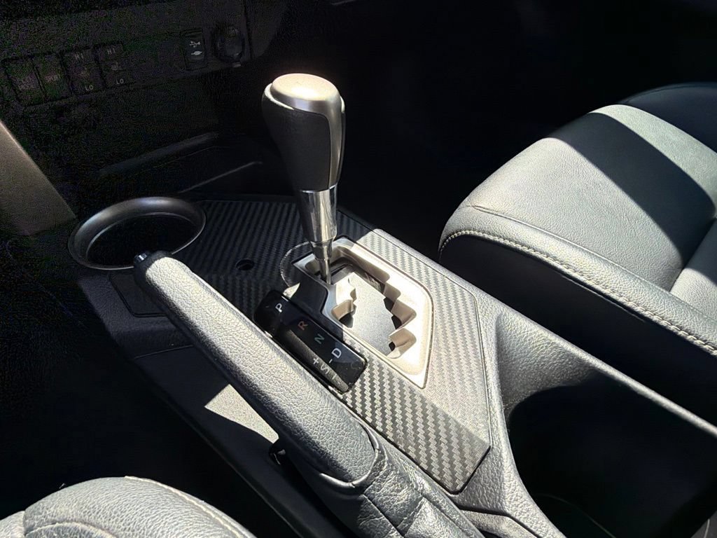 Used 2013 Toyota RAV4 Limited FWD image 29