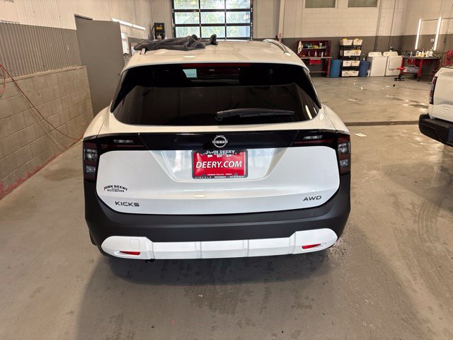 New 2027 Nissan Kicks SV w/ SV Premium Package AWD/4WD image 8