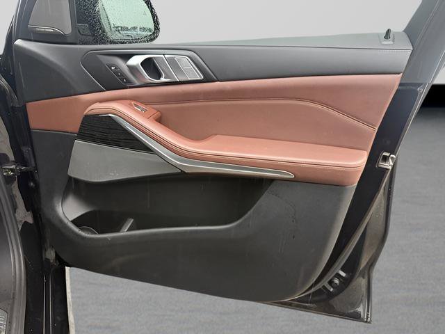 Used 2019 BMW X7 xDrive40i w/ M Sport Package image 26