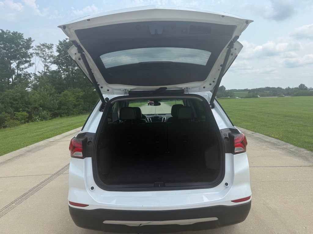 Used 2022 Chevrolet Equinox Premier FWD image 7