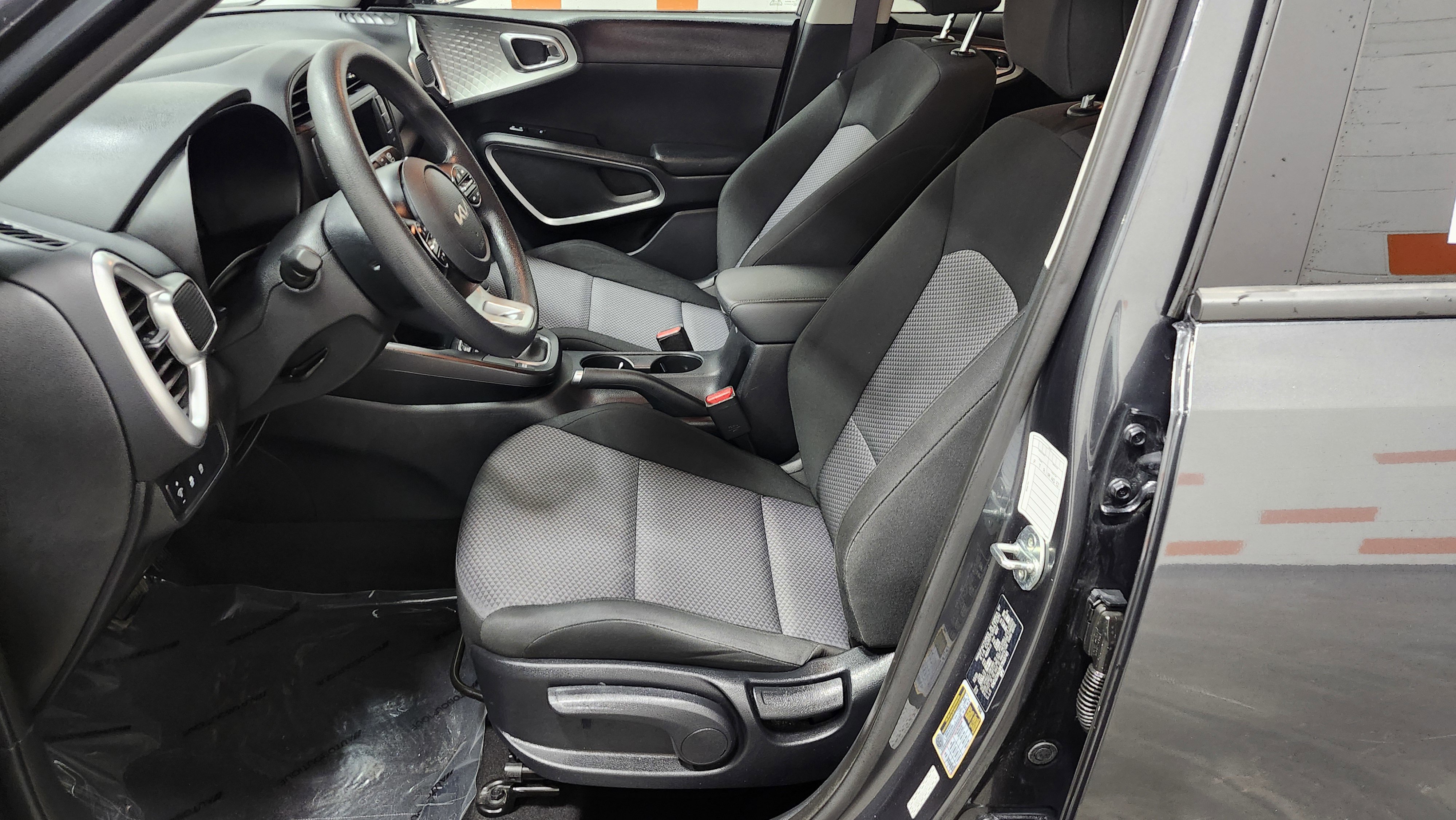 Used 2024 Kia Soul LX w/ Option Group 015 image 21