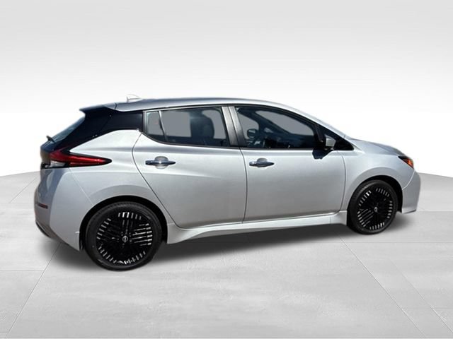 Certified 2025 Nissan Leaf SV Plus FWD image 12