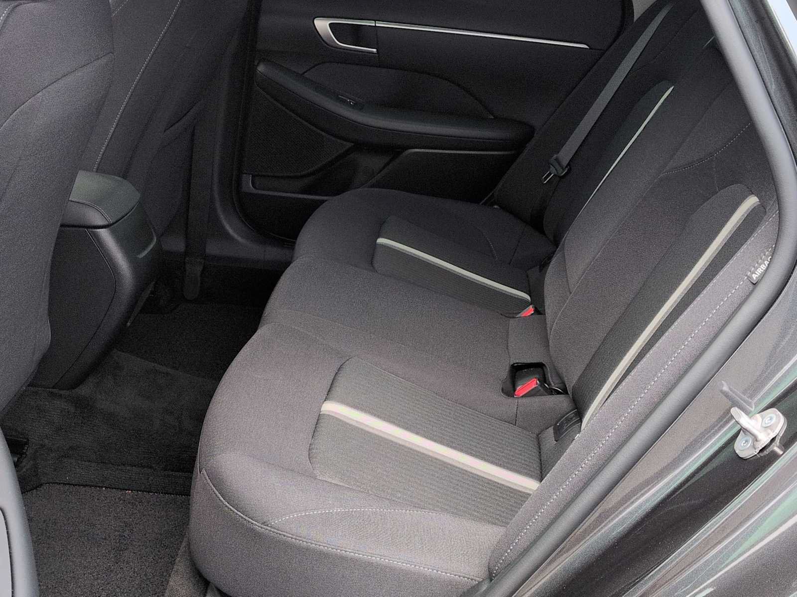 Used 2025 Hyundai Sonata SEL FWD image 21