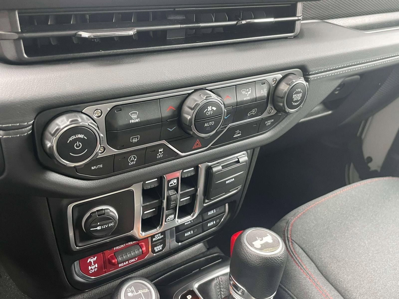 Used 2024 Jeep Wrangler Unlimited Rubicon image 29