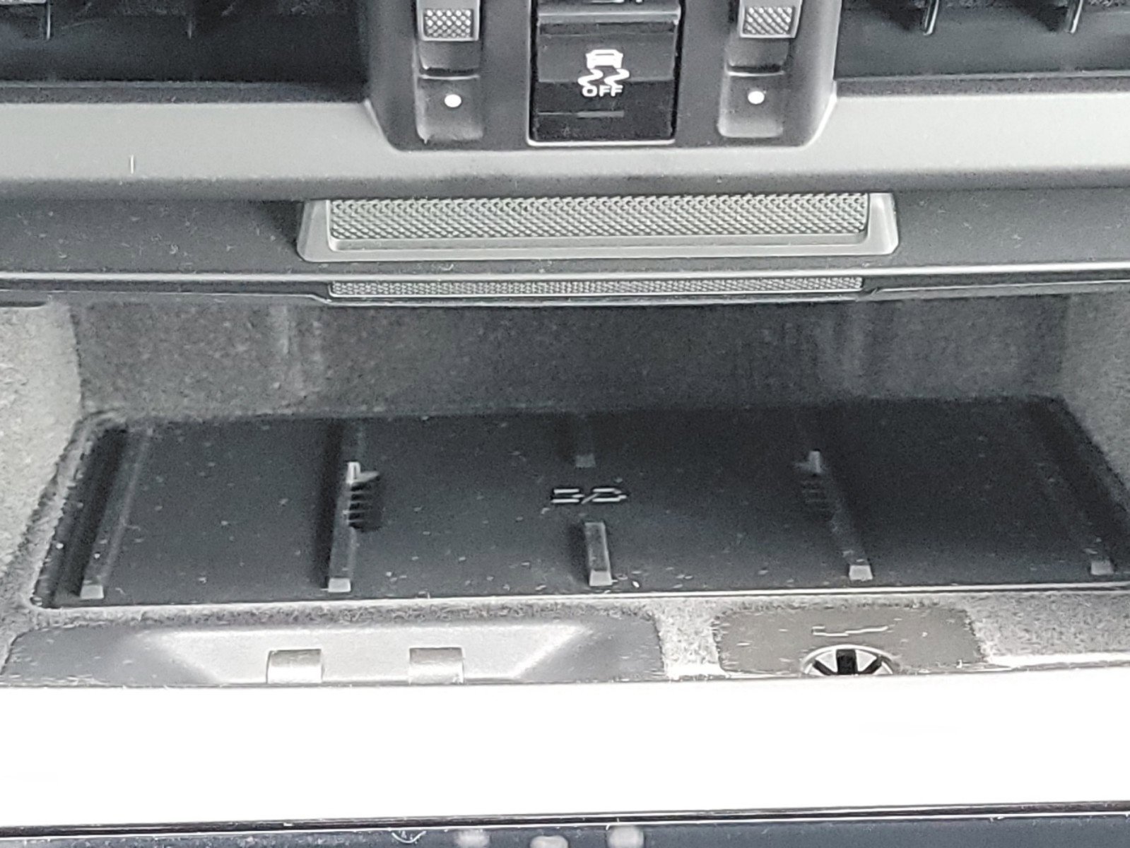 Used 2024 Porsche Macan 4 Electric image 24