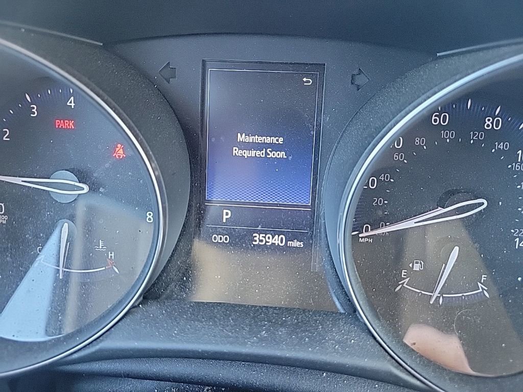 Used 2021 Toyota C-HR Limited image 22