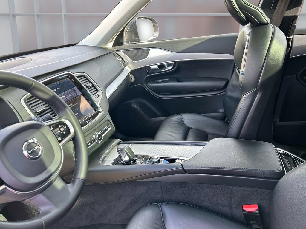 Used 2023 Volvo XC90 B5 Core w/ Climate Package image 21